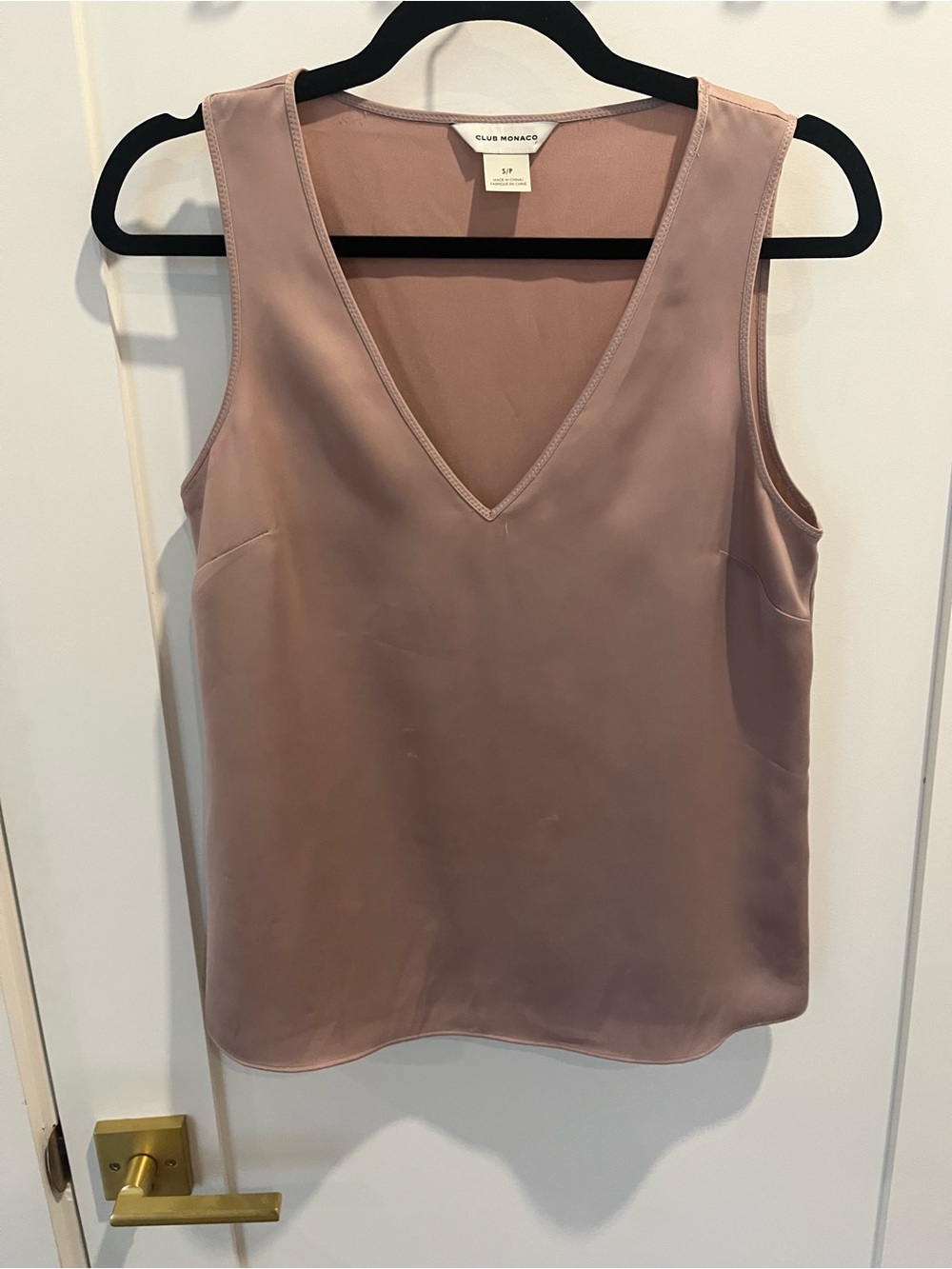 Club Monaco Dusty Mauve V-Neck Silk-Blend Tank